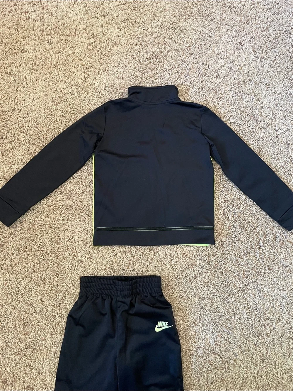 Nike Black & Neon Yellow Kids Track Jacket with Matching Joggers - 4T - Picture 3 of 5